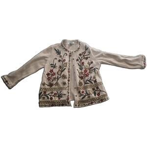 Beautiful Floral Embroiderd Snap Sweater cardigan Blouse